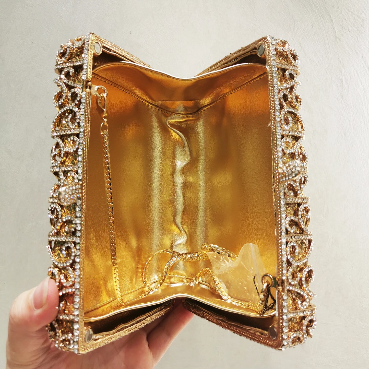 Woman Hollow Out Gold Birthday Gift Evening Bag Wedding Bridal Crystal Cocktail Handbag Party Dinner Diamond Gala Prom Purse