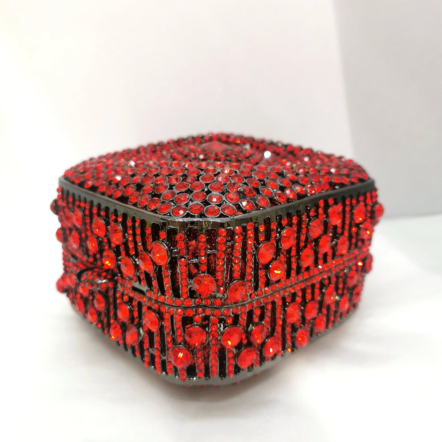 Woman Red Diamond Square Shape Evening Purse Bridal Dinner Mini Metal Hollow Out Handbag Crystal Wedding Party Gala Clutch Bag