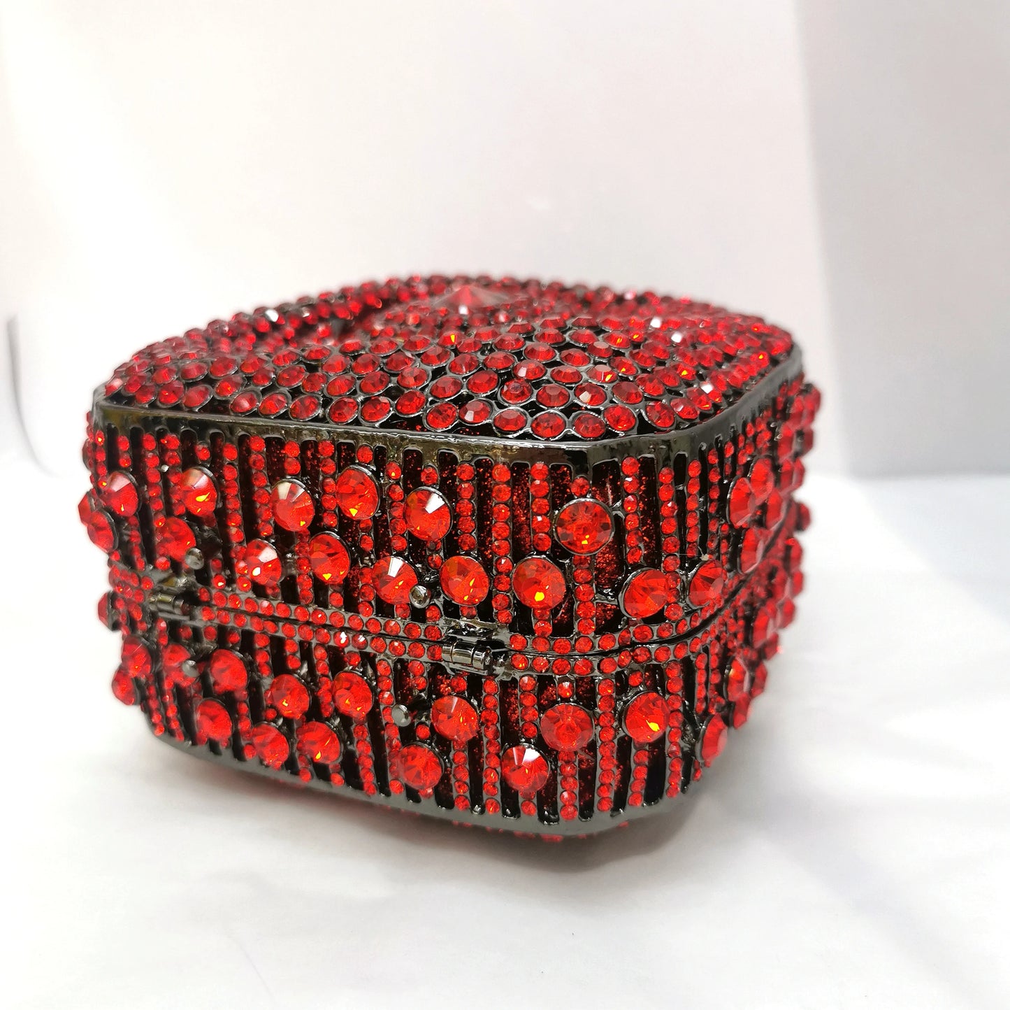 Woman Red Diamond Square Shape Evening Purse Bridal Dinner Mini Metal Hollow Out Handbag Crystal Wedding Party Gala Clutch Bag