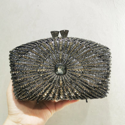 Woman Rhinestone Hollow Out Clutches New Arrival Diamond Evening Bag Crystal Party Dinner Handbag Wedding Bridal Female Purse