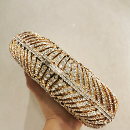 Woman Rhinestone Hollow Out Clutches New Arrival Diamond Evening Bag Crystal Party Dinner Handbag Wedding Bridal Female Purse