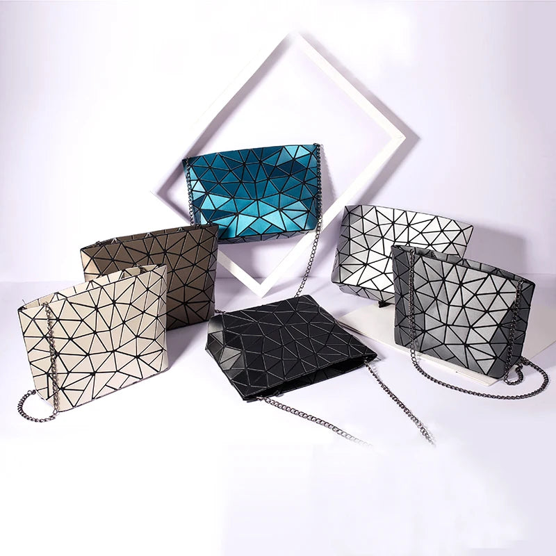 Women Chain Shoulder Bag for women 2020 Fashion Geometric Messenger Bags Plain Folding Crossbody Bags Clutch evening bag bolso