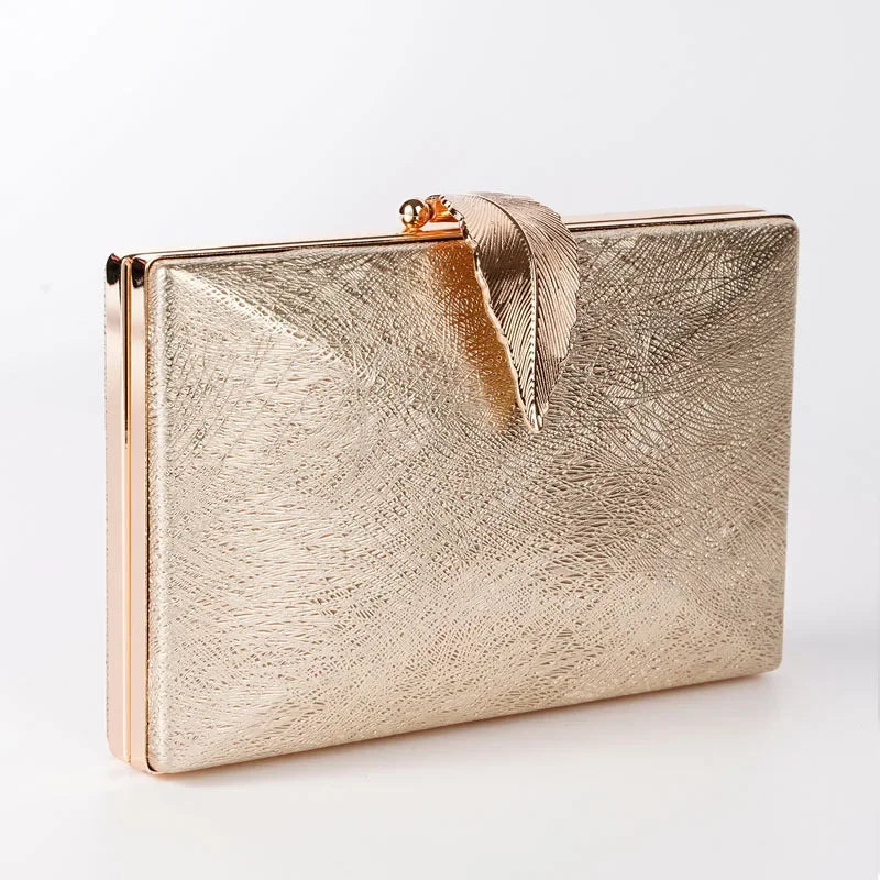 Women Shiny Gold Evening Bag Exquisite Leaf Long Purse Female Bridal Wedding Party Handbag Mini Banquet Day Clutch with Chain
