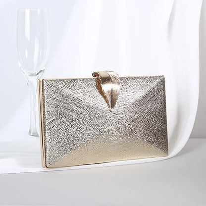 Women Shiny Gold Evening Bag Exquisite Leaf Long Purse Female Bridal Wedding Party Handbag Mini Banquet Day Clutch with Chain