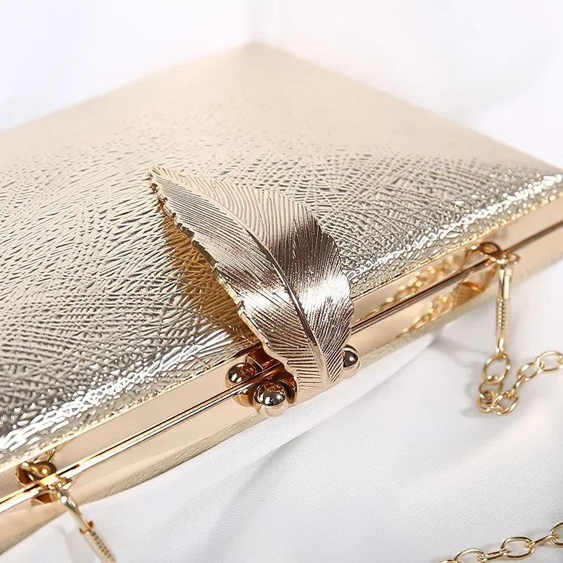 Women Shiny Gold Evening Bag Exquisite Leaf Long Purse Female Bridal Wedding Party Handbag Mini Banquet Day Clutch with Chain