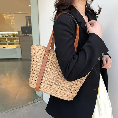 Women Straw Shoulder Bag Hand-woven Basket Tote Bag Summer Beach-Straw Bag Lady Vacation Bag Fashion Hollow Out Handbag