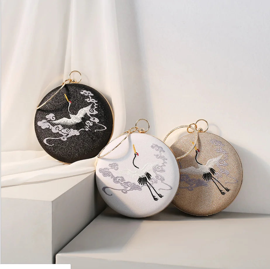 Women party prom Evening bags Metal Clutches banquet messenger Bag gift box Retro crane embroidered dinner bag round handbag