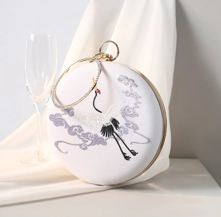 Women party prom Evening bags Metal Clutches banquet messenger Bag gift box Retro crane embroidered dinner bag round handbag