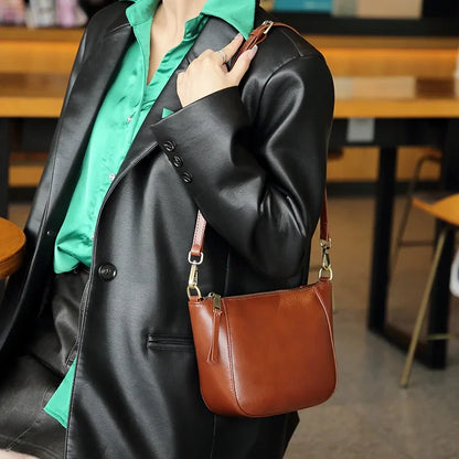 Women's Bag 2024 New High end Single Shoulder Small Bag Lightweight Dumpling Bag Made of Genuine Leathe