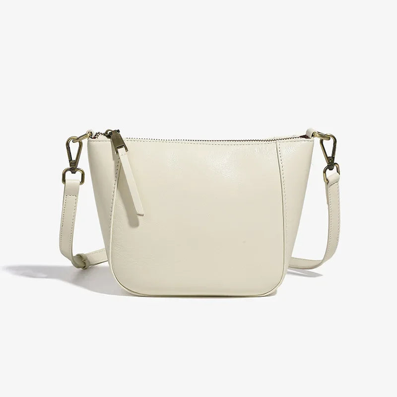 Women's Bag 2024 New High end Single Shoulder Small Bag Lightweight Dumpling Bag Made of Genuine Leathe