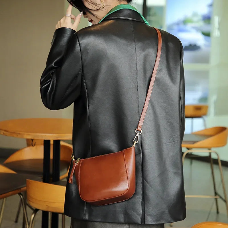 Women's Bag 2024 New High end Single Shoulder Small Bag Lightweight Dumpling Bag Made of Genuine Leathe