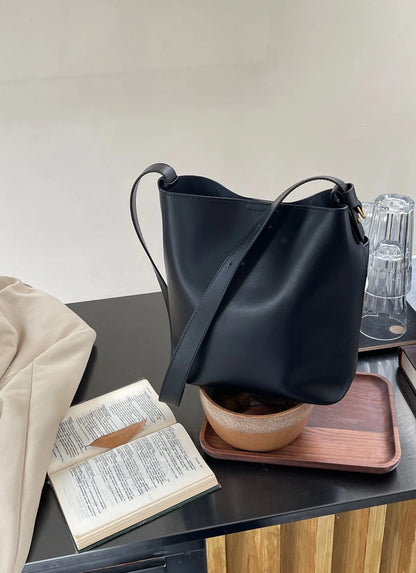 Women's Bag 2024 New Minimalist Commuter Bucket Bags Underarm Wide Shoulder Strap Crossbody Tote Solid Large Capacity Bolsas