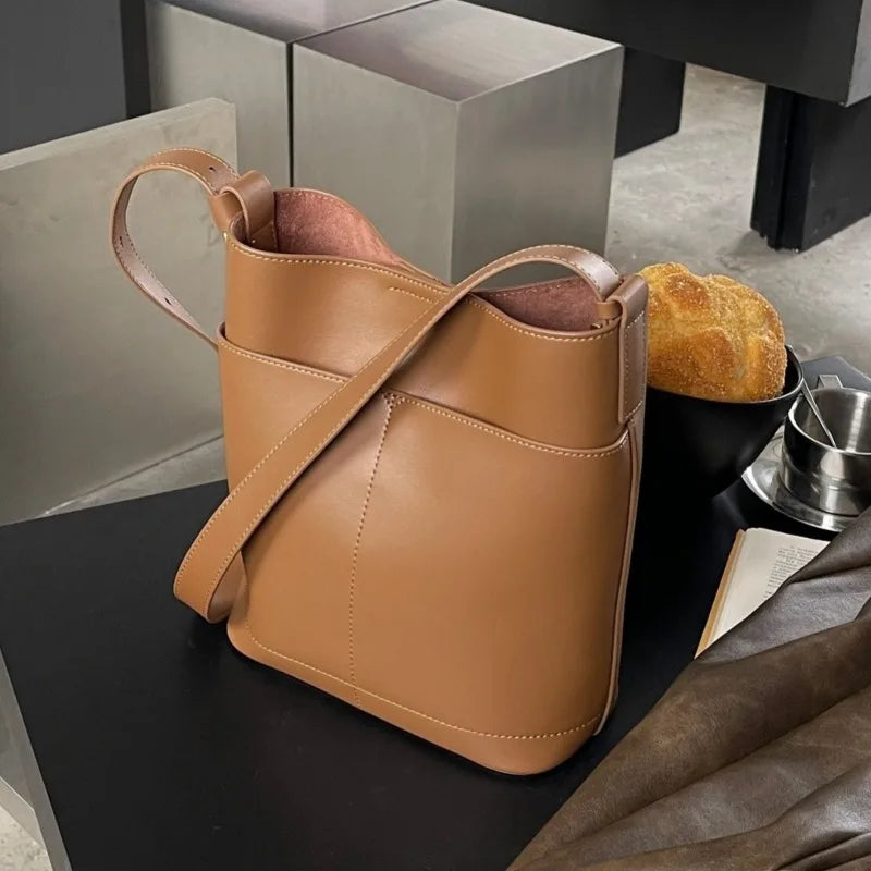 Women's Bag 2024 New Minimalist Commuter Bucket Bags Underarm Wide Shoulder Strap Crossbody Tote Solid Large Capacity Bolsas