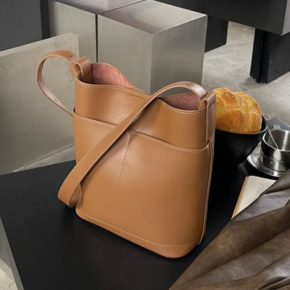 Women's Bag 2024 New Minimalist Commuter Bucket Bags Underarm Wide Shoulder Strap Crossbody Tote Solid Large Capacity Bolsas