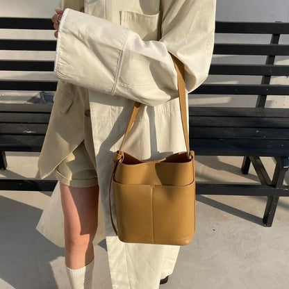 Women's Bag 2024 New Minimalist Commuter Bucket Bags Underarm Wide Shoulder Strap Crossbody Tote Solid Large Capacity Bolsas