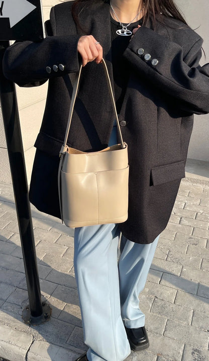 Women's Bag 2024 New Minimalist Commuter Bucket Bags Underarm Wide Shoulder Strap Crossbody Tote Solid Large Capacity Bolsas