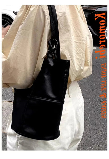 Women's Bag Korean Edition Tote Bucket Bag 2024 New Fashion Large Capacity Handheld Underarm Bag Trendy