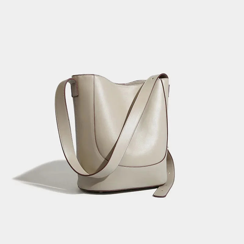 Women's Bucket 2024 Vegetable Basket Large Capacity Simple Casual Handbag High-end Super Soft Shoulder Crossbody Bag