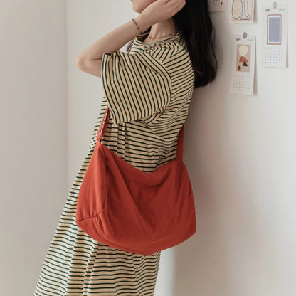 Women's Casual Satchels All-matching Crossbody Bags Simple Shoulder Bag with Adjustable Strap Stylish Nylon Schoolbag