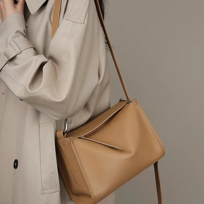 Women's Cowhide Messenger 2024 High Quality Brown Leather Large Capacity Minimalist Crossbody Female Luxury Bag