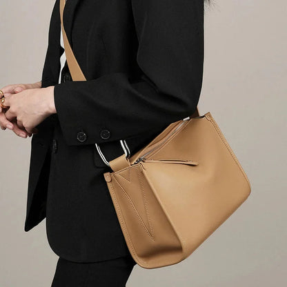 Women's Cowhide Messenger 2024 High Quality Brown Leather Large Capacity Minimalist Crossbody Female Luxury Bag