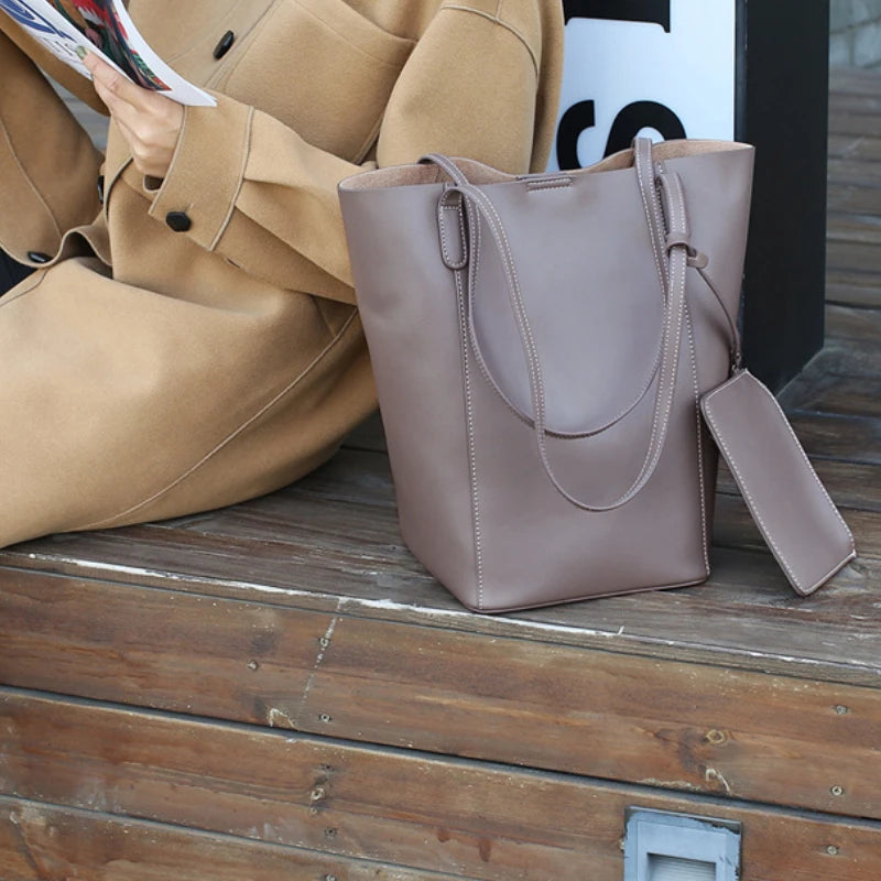 Women's Designer Large Capacity Handbags Fashion Soft Shopping Tote Versatile Solid Casual Commuter All-match Shoulder Bags