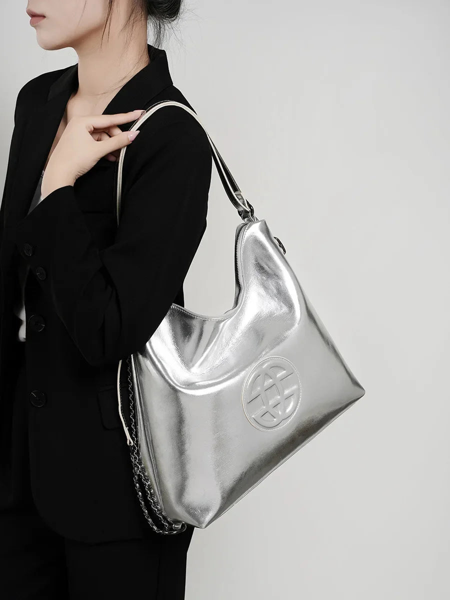 Women's Fashion Niche Soft Tote 2024New Large-capacity Cowhide Bag Advanced Texture Commuter Female Leather Backpack