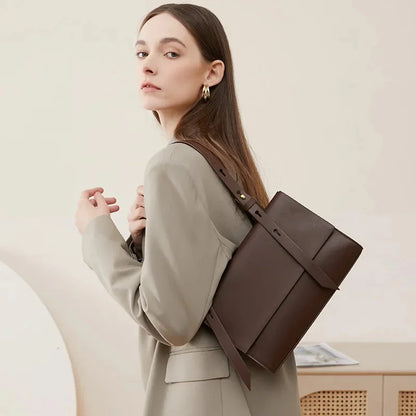 Women's Genuine Leather Shoulder 2024 New Spring Fashion Minority Prevail Popular Totbao Messenger Bag Ladies Handbag