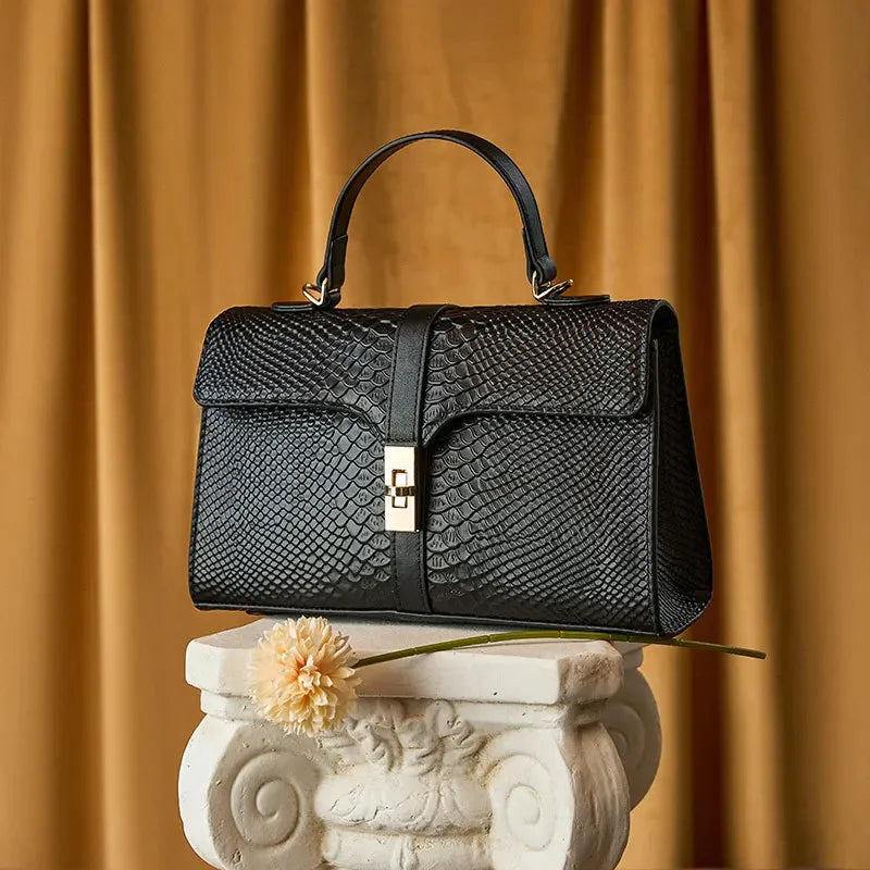 Women's Genuine Leather Shoulder Bag Luxury Commuter Handbag Fashion European and American Style Crocodile Grain Crossbody Bags