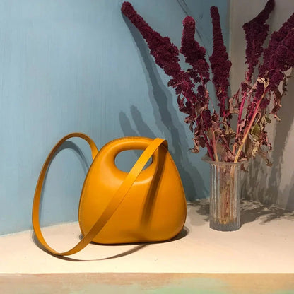 Women's Handbag Ins Egg Street Fashion Small Round High-end Shell Crossbody Versatile Design Shoulder Bag