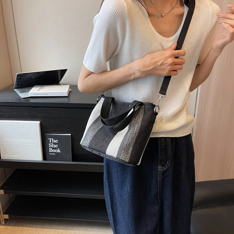 Women's Leisure Canvas Crossbody Bags Female Tote Bags Designer Light Soft Large-capacity Ladies Fashion Versatile Shoulder Bags