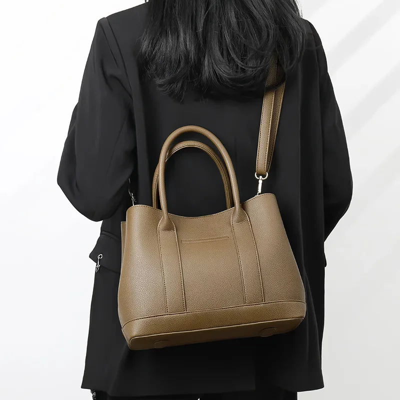 Women's New Korean Edition Boutique Designer Fashion Commuter Large Capacity Crossbody Handheld Bag