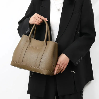Women's New Korean Edition Boutique Designer Fashion Commuter Large Capacity Crossbody Handheld Bag