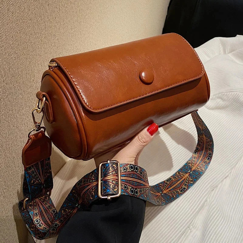Women's Retro Shoulder Spring New Fashion Messenger Niche High Sense Cylinder Crossbody Bag