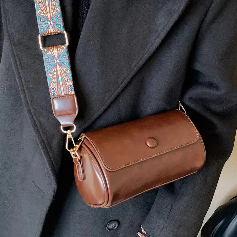 Women's Retro Shoulder Spring New Fashion Messenger Niche High Sense Cylinder Crossbody Bag