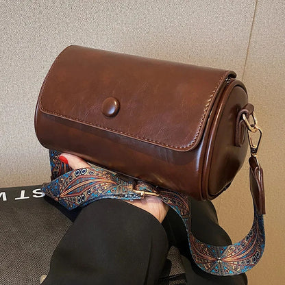 Women's Retro Shoulder Spring New Fashion Messenger Niche High Sense Cylinder Crossbody Bag