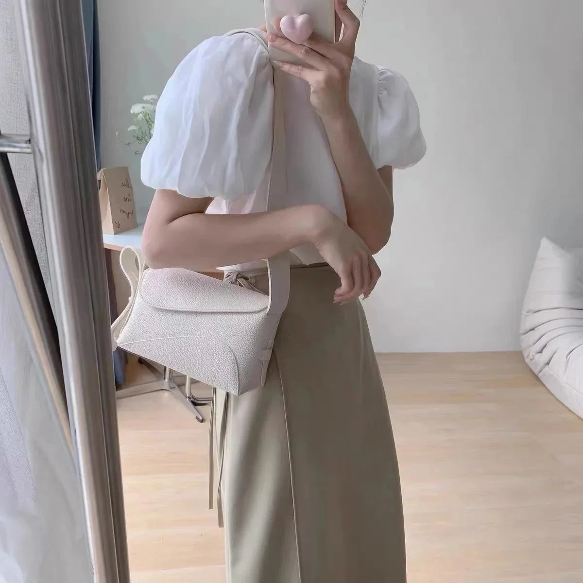 Women's Shoulder Small Square 2024 Summer Fashion Pillow Solid Color Commuter Crossbody Design Armpit Bag