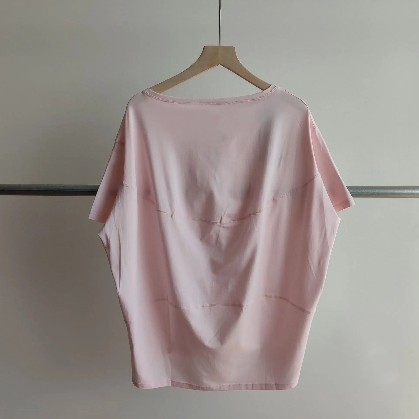 Women's T-shirt Simple Solid Color O-neck Tops Summer Ladies T-shirt Fashion Loose Ladies Clothing