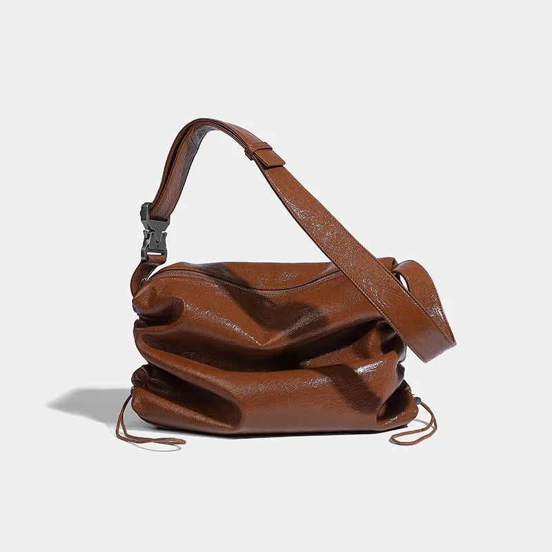 Women's Tote Retro Casual Pleated 2024 Oil Wax Leather Large Capacity Underarm Niche Design Drawstring Crossbody Bag