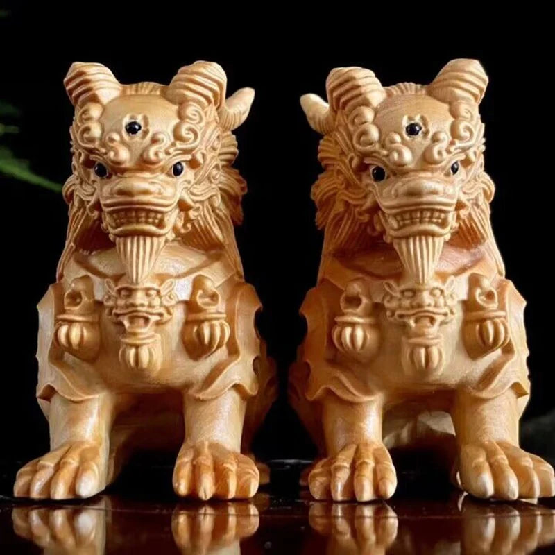 Wood Carving Three-eyed Kirin God Beast Statue Chinese Mythical Animals Home Room Office Features Feng Shui Decorative Statue