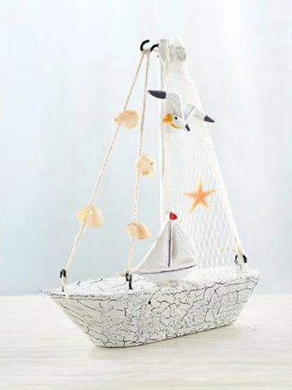 Wood Mini Sailboat Model Car Ornaments Micro Landscape Bonsai Decoration Desktop Creative Trinket Home Accessories Figurines
