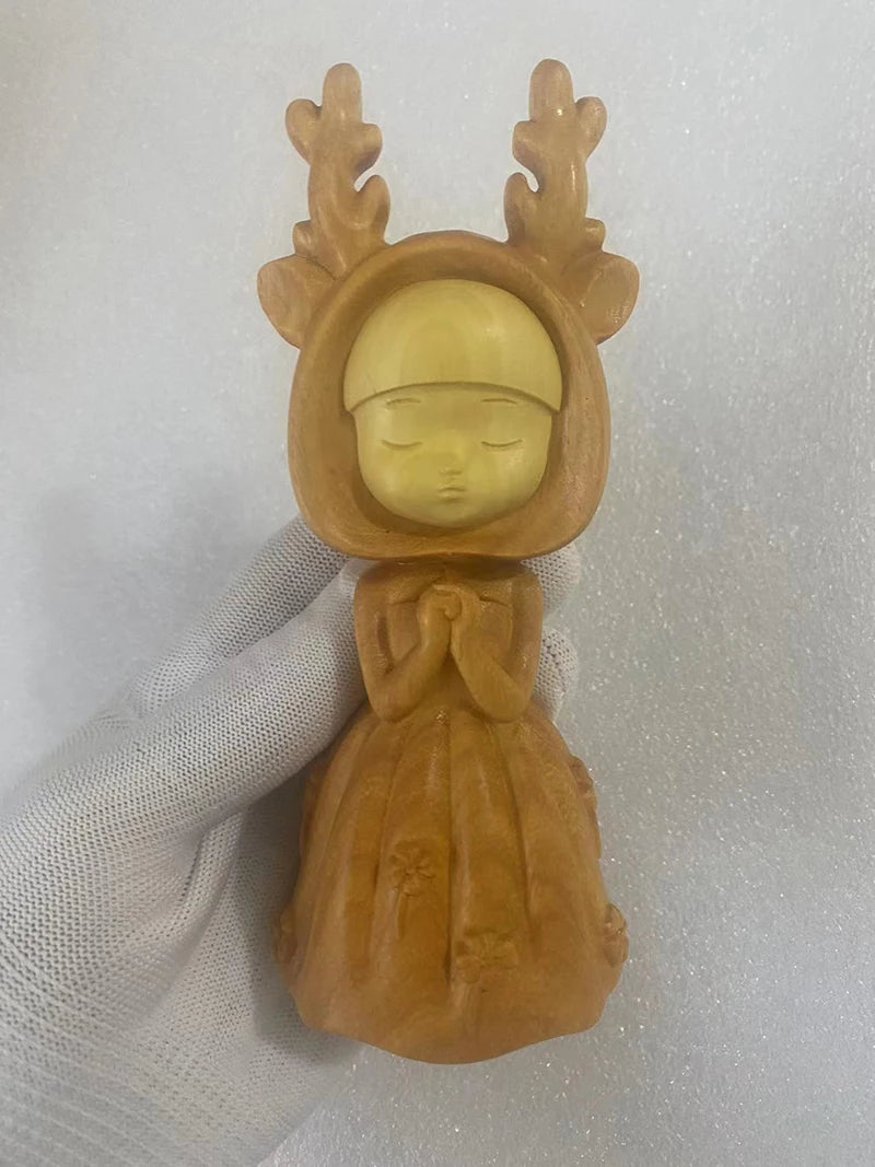 Wooden  Dream Cartoon  Deer Girl Blessing Statue， Solid Wood Carving Nordic Girl Cute Home Room Office Art Statue 5.89 in