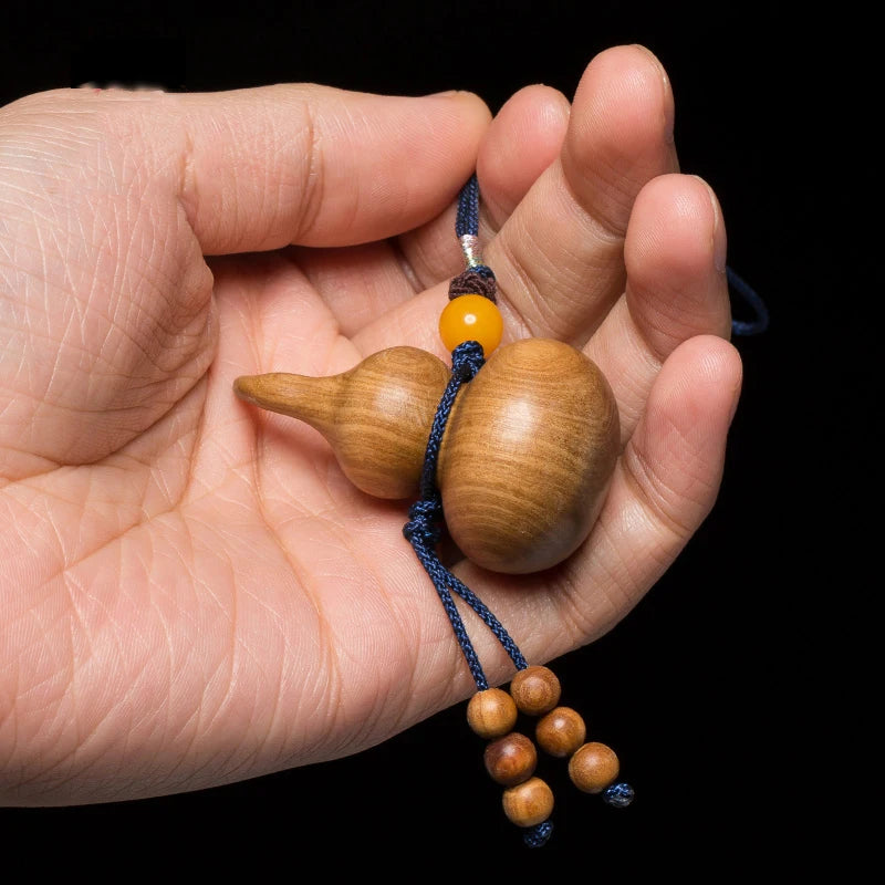 XS253-5CM Hand Carved Sandalwood Carving Gourd Figurine Lucky Cucurbit Statue -Home Decor Car Ornaments Feng Shui Sculpture