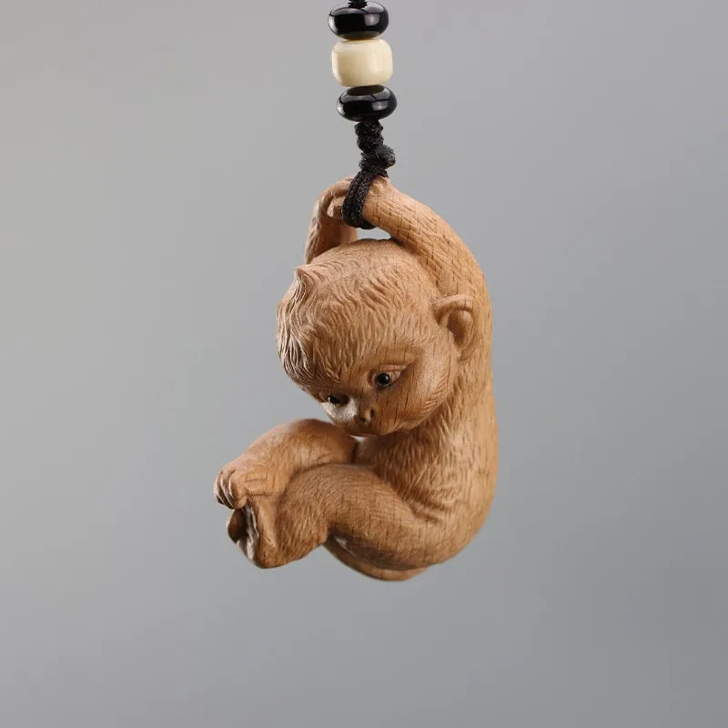 XS630- 5 CM Cute Monkey Figurine Wood Carving Car Bag Pendant Animal Statue Hanging Lucky Netsuke
