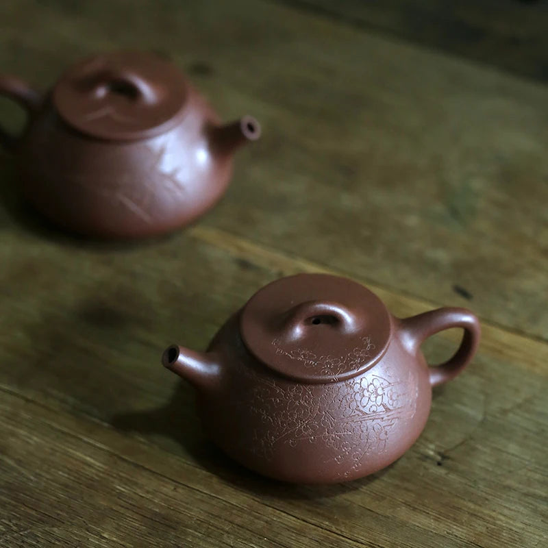 Yishuitang Yixing original handmade purple clay teapot with flat bottom and stone ladle lid 175ml household teapot