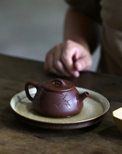 Yishuitang Yixing original handmade purple clay teapot with flat bottom and stone ladle lid 175ml household teapot