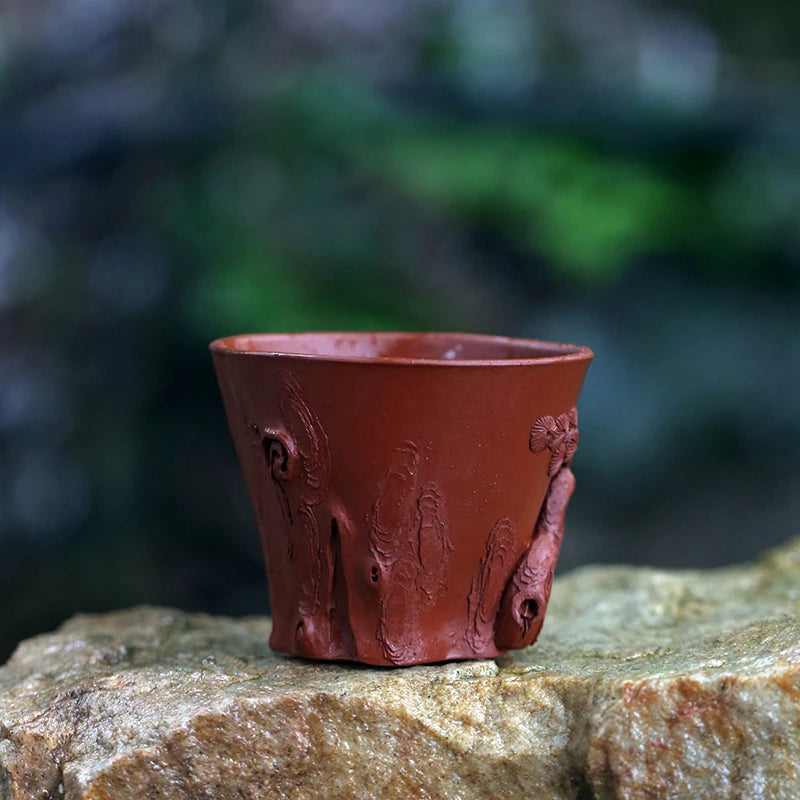 Yishuitang Yixing raw ore purple sand cup hand tea master cup vermilion pine branch cup 150ml hand Decal