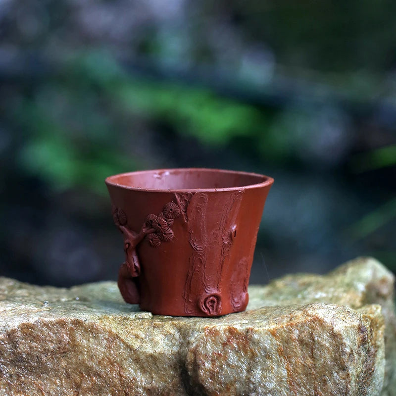 Yishuitang Yixing raw ore purple sand cup hand tea master cup vermilion pine branch cup 150ml hand Decal