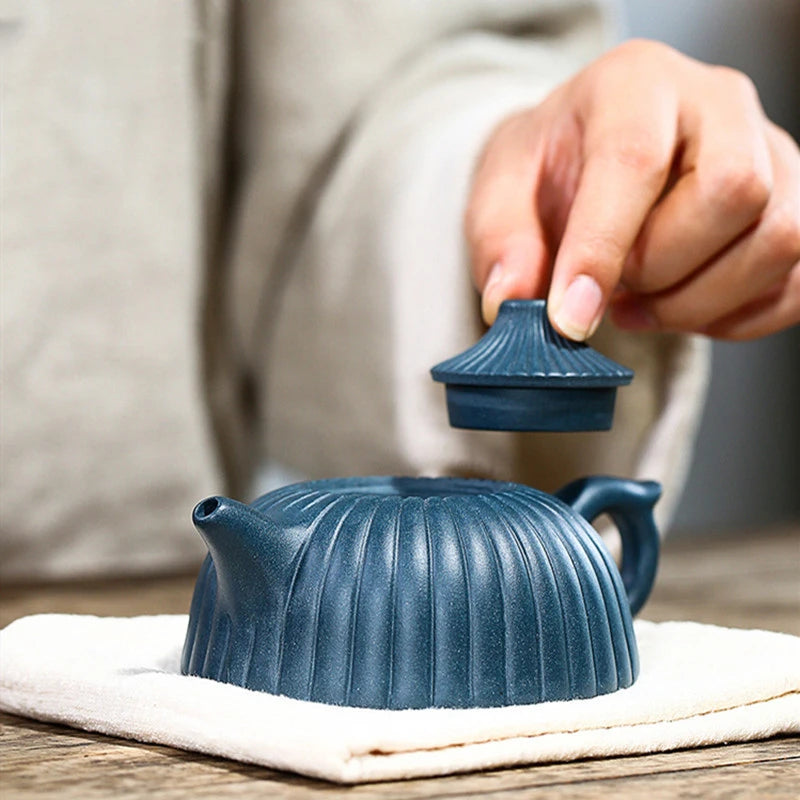 Yixing Boutique Tea pot Purple Clay Teapot beauty kettle Raw ore Azure mud Handmade Teaware Authentic Customized gifts 160ml