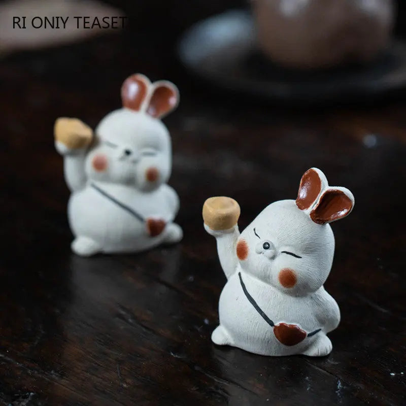 Yixing Handmade Purple Clay Tea Pet Zodiac White Rabbit Statue Ornaments Tea Figurine Chinese Zisha Sculpture Tea Set Decoration